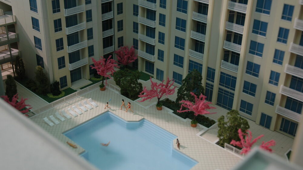 cosmo pool closeup